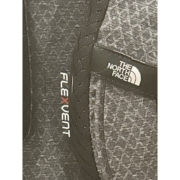 The North Face Recon Backpack - Picture 3 of 7